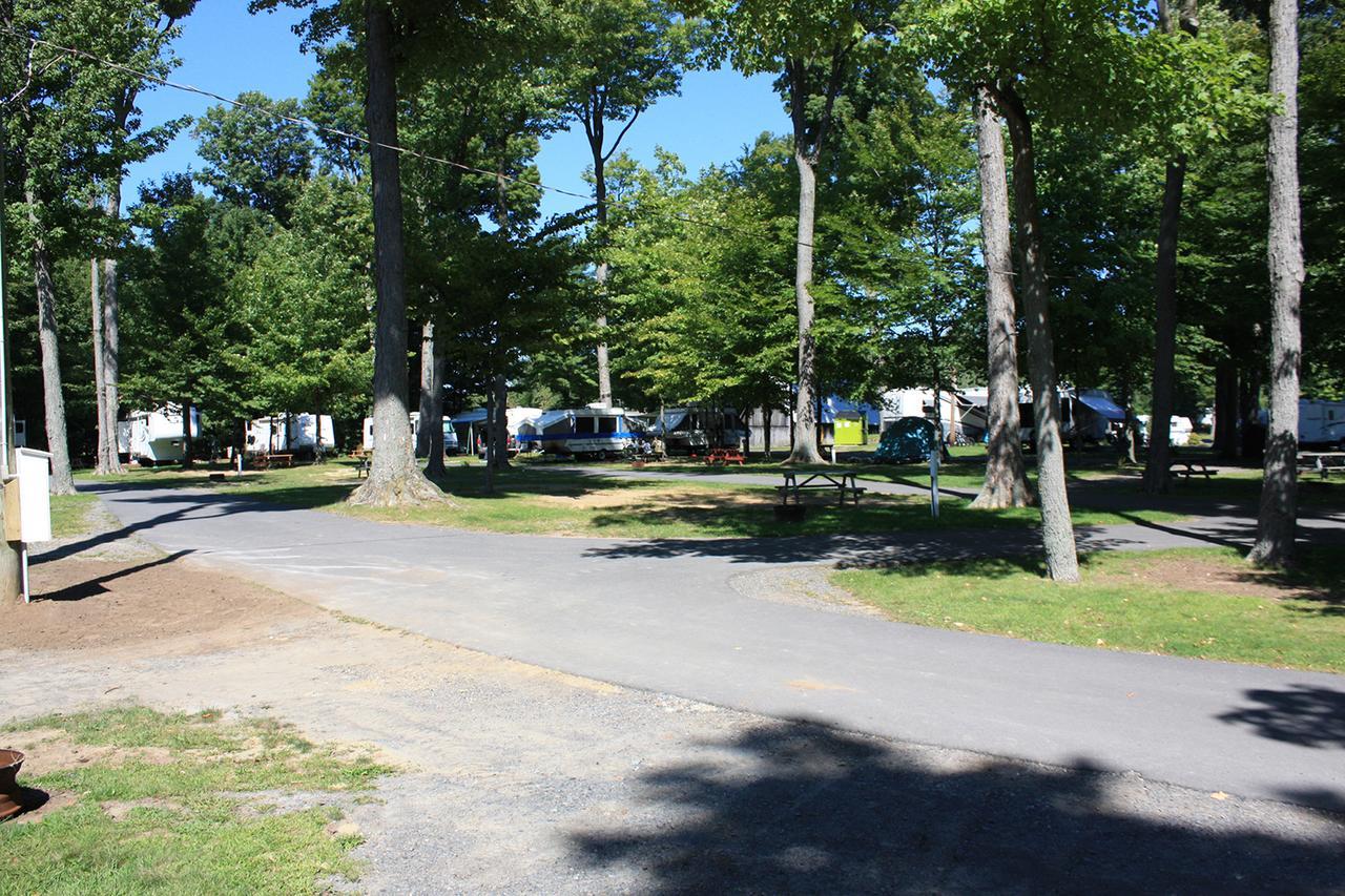 Saint-Mathieu-de-Beloeil Alouette Parkbridge酒店 外观 照片